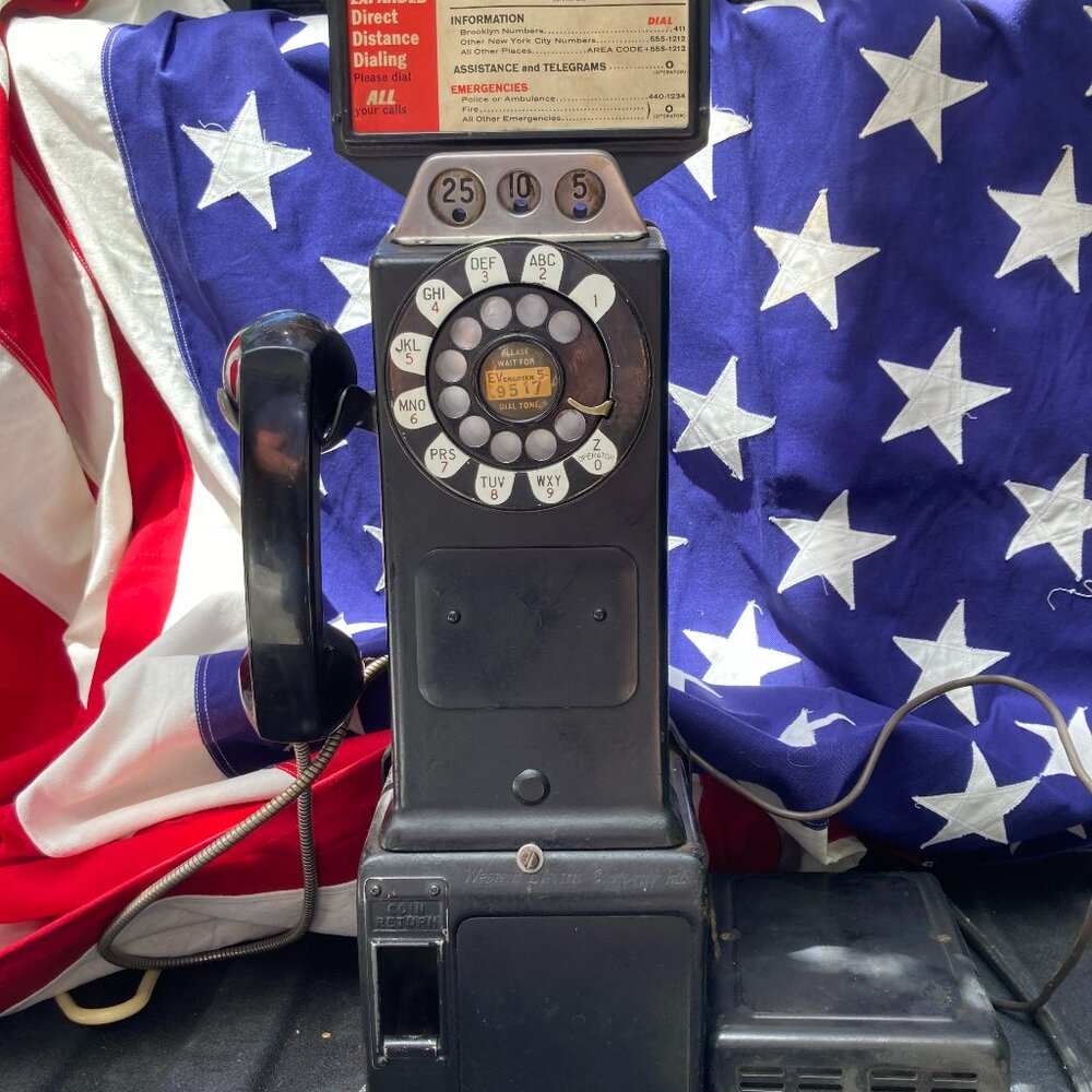WESTERN ELECTRIC VINTAGE PAY PHONE